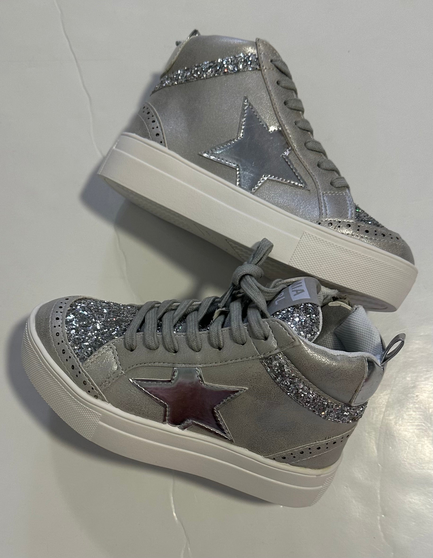 Sliver Berrynice Hightop